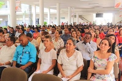 Estudiantes egresados docentes y colaboradores participaron en la celebración de los 22 años