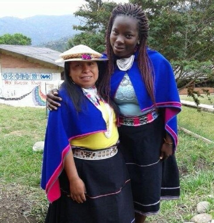 Mujeres de comunidades indígenas y afrocolombianas