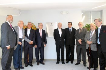 Homenaje a fundadores y maestros de la Facultad de Medicina
