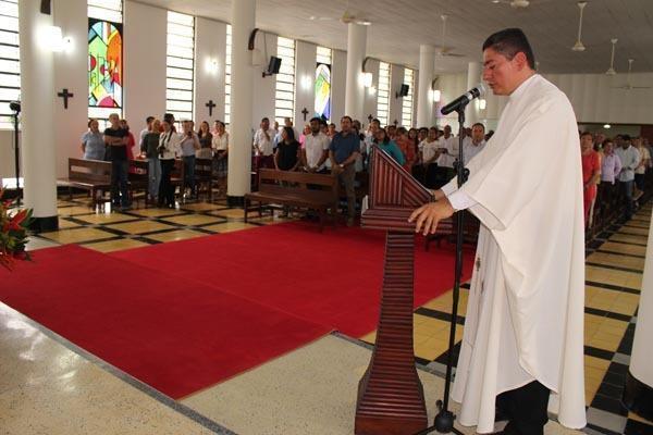 El Rector Jorge Alonso Bedoya Vásquez hizo su profesión de fe el 14 de junio de 2018.