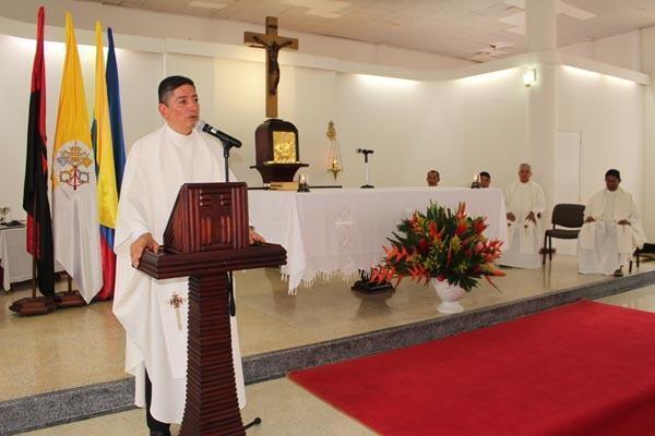 El Rector Jorge Alonso Bedoya Vásquez hizo su profesión de fe el 14 de junio de 2018.