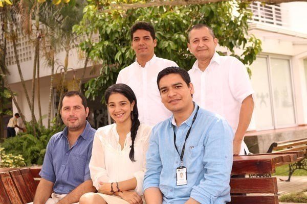 Los docentes del programa de Arquitectura se han venido cualificando para responder con excelencia y calidad a las exigencias de formación de sus estudiantes.