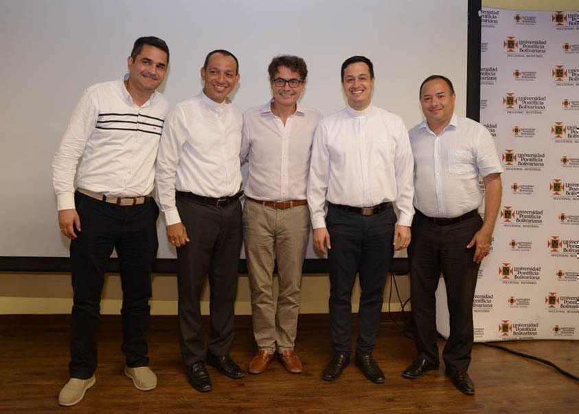 Ministro de Educación Alejandro Gaviria con directivos de la Seccional Montería