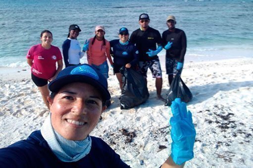 Docente del programa de Ingeniería Sanitaria y Ambiental de la UPB Montería, PhD. Nubia Mireya Garzón Barrero, participó en la IX Expedición Científica SeaFlower 2022