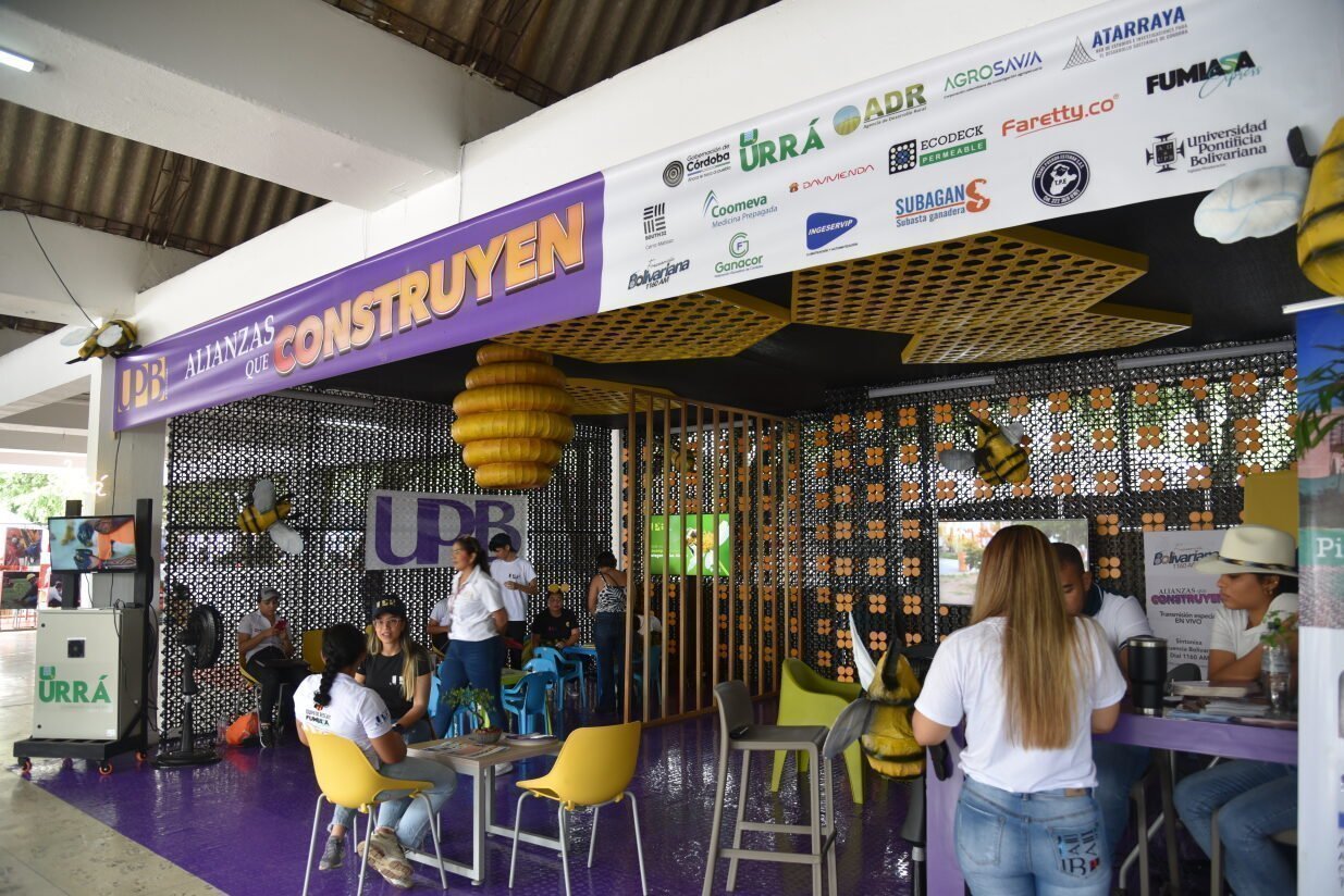 Colmena UPB, un stand sostenible e interactivo para las familias