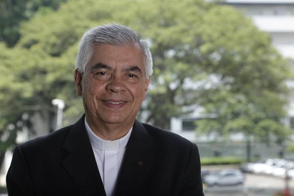 Rector General, Presbítero Julio Jairo Ceballos