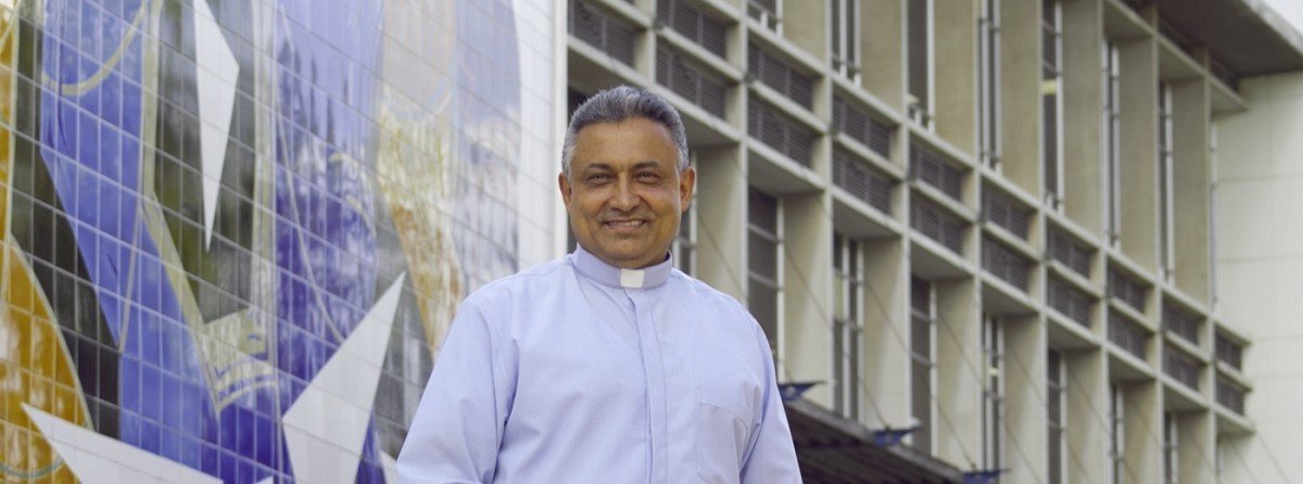 Banner nuevo rector