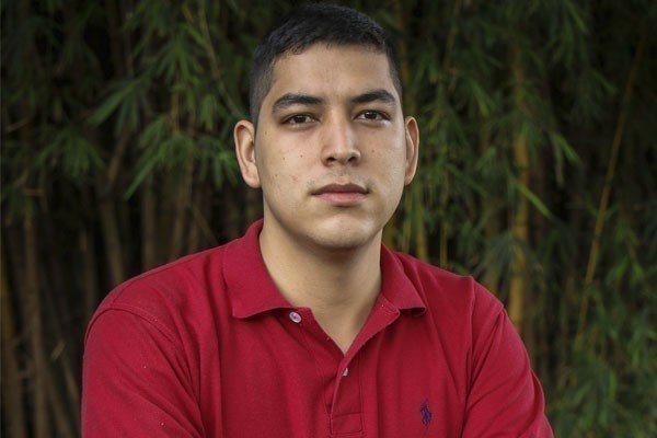 Sebastián Luna Mejía, becado de Ingeniería Industrial