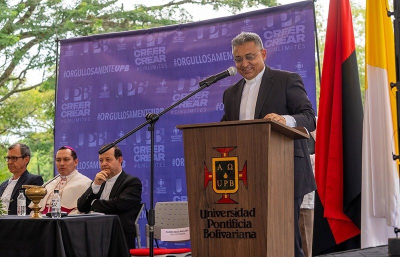 Intervención del rector general, padre Diego Marulanda