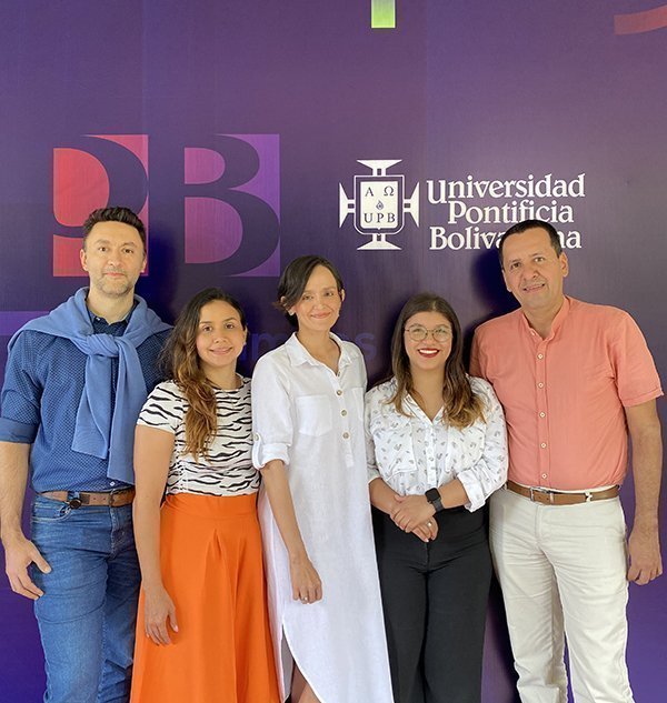 Alianza UPB - ICESI / en la foto:  Álvaro Barrera, María Fernanda Vargas, Zamara Cuadros,  Daniela Gutiérrez y Eduar Herrera