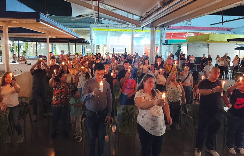 Velatón por los afectados, 15 de agosto en el Centro Comercial La Cometa, acto acompañado por Proyección Social