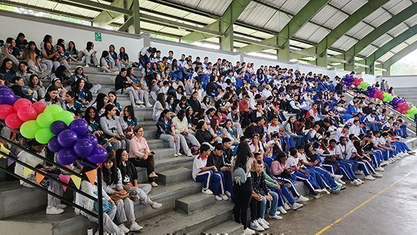 Asistentes en el coliseo