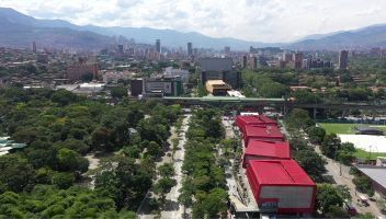 Foto panoramica parque explora Medellin