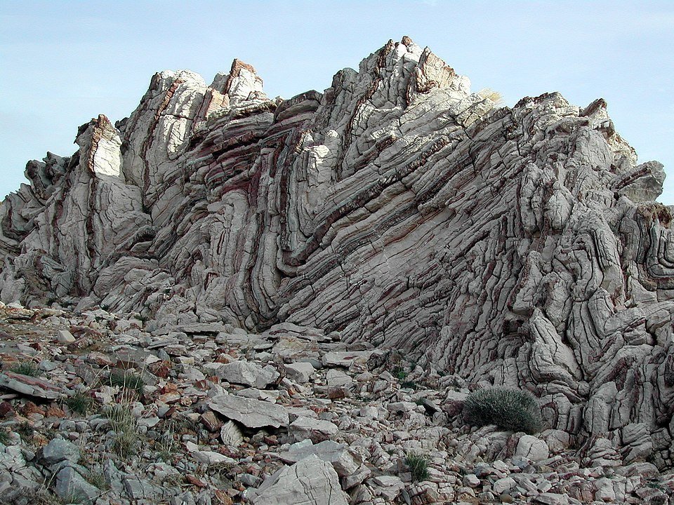 Pliegues en rocas sedimentarias en la Isla de Creta. 