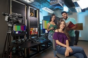 Foto Tipo D Afacom y FaculComunicación Social 