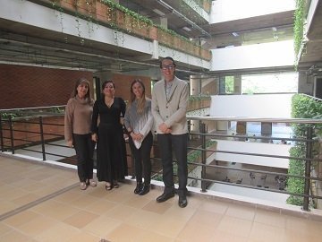 Foto Tipo D Doble titulación