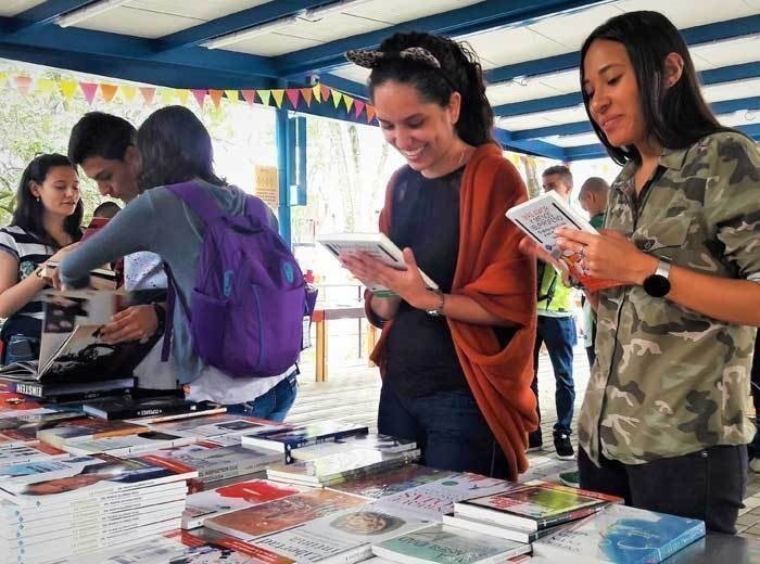 Foto Tipo In1 Feria del Libro