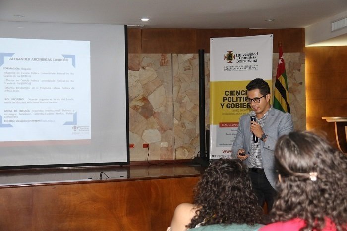 Foto Tipo Interna 1 Escuela de Derecho y Ciencias Políticas upbbga