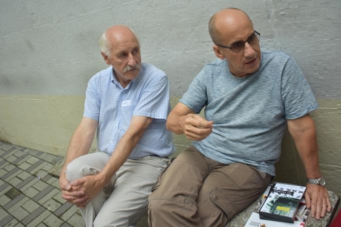 Jorge Tiscornia y el director de "El Almanaque" José Pedro Charlo.