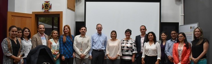 Banco Mundial visita a la UPB para conocer avances de NanoBioCáncer