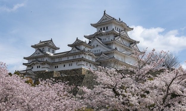 Foto: https://pixabay.com/es/photos/patrimonio-jap%C3%B3n-castillo-himeji-5430081/