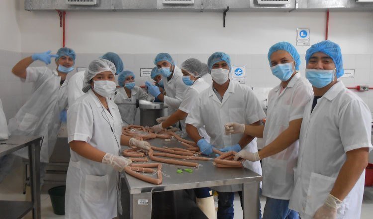 Desarrolla tus competencias profesionales con experiencias prácticas